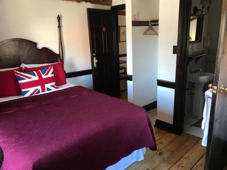 The Olde Angel Inn Niagara-on-the-Lake Екстериор снимка