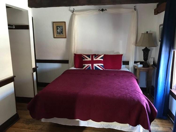 The Olde Angel Inn Niagara-on-the-Lake Екстериор снимка